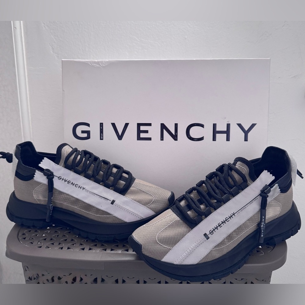 New Givenchy Black Grey Women's Spectre Sneakers 38.5 US 8.5 NIB